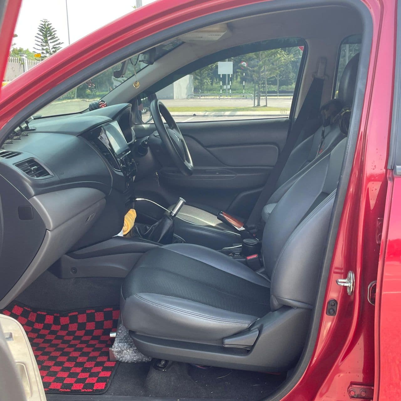 MITSUBISHI TRITON QUEST 4X2 2015 11