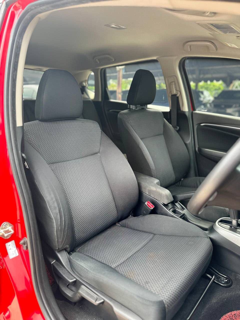 Honda Jazz 1.5L E 2018 9