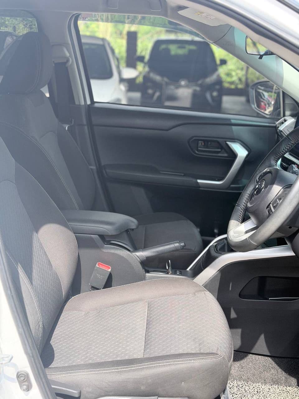 Perodua Ativa 1.0 H 2023 9