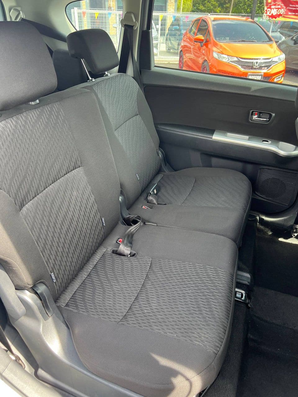 Perodua Alza 1.5 SE 2017 8