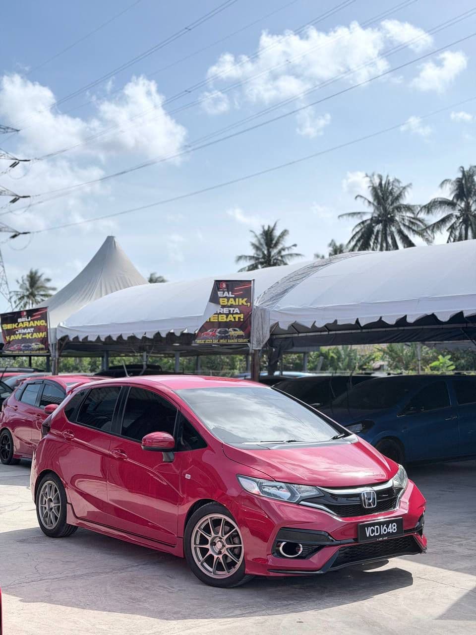 Honda Jazz 1.5 E / Bodykit Flrs 2018 2